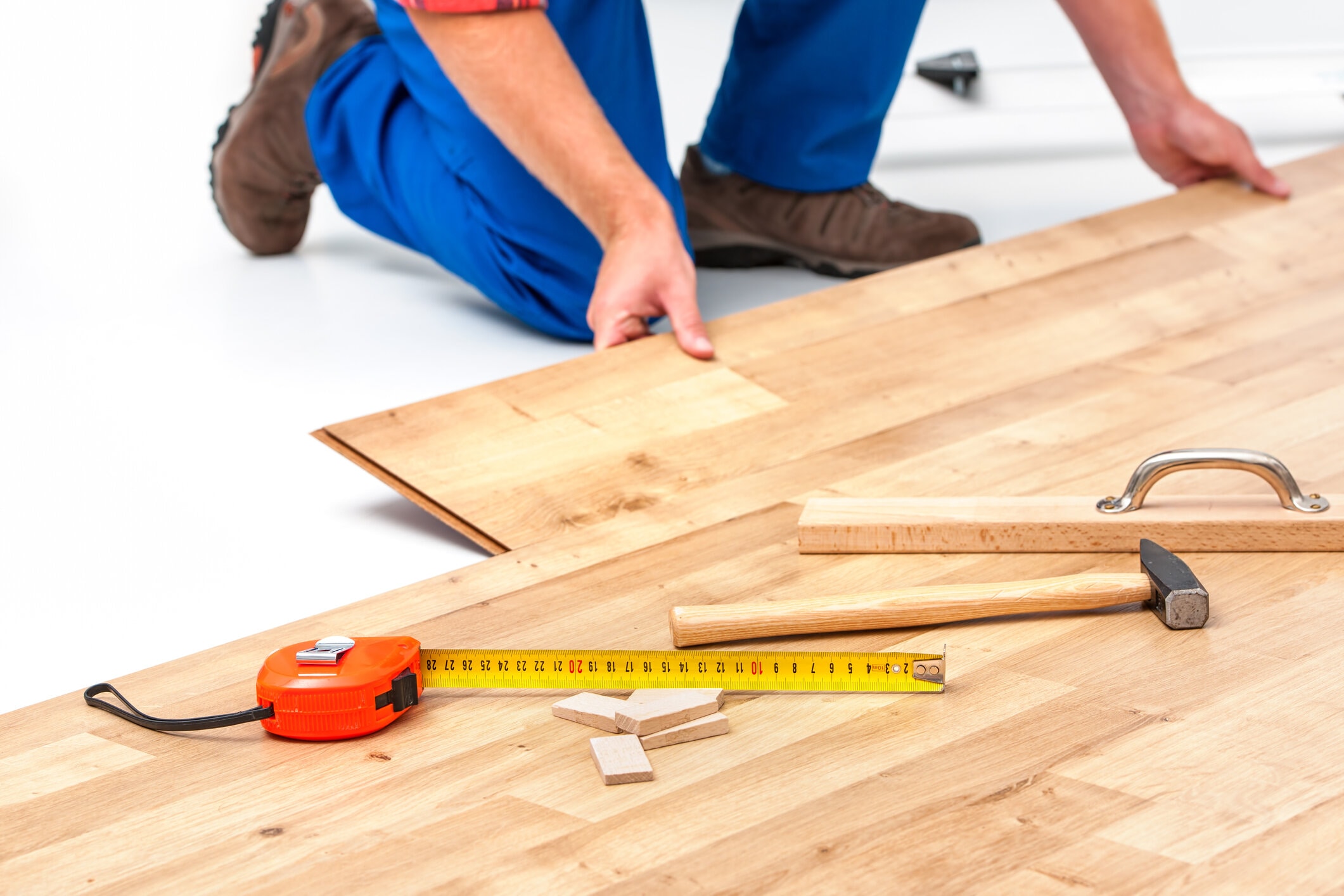 Ottawa Diamond Flooring professional installing Laminate Flooring